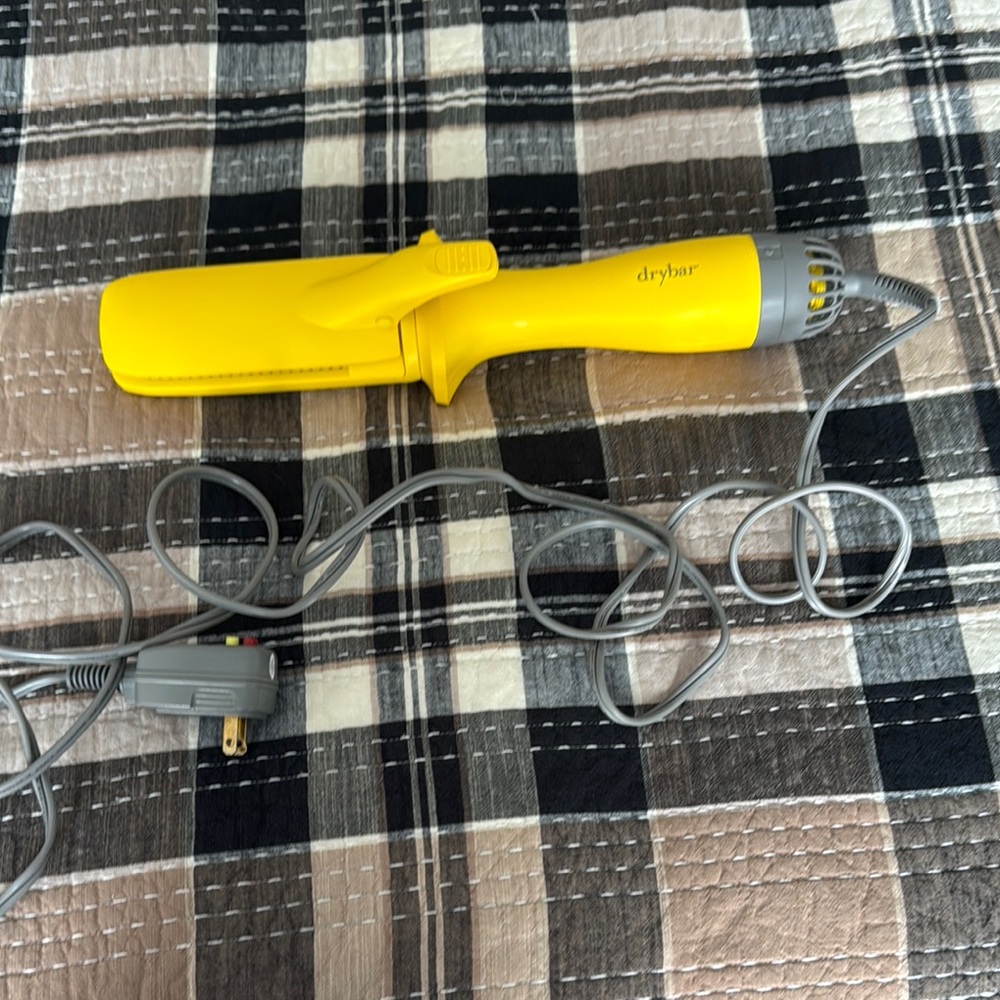 Drybar Vibrant Yellow Styling Tool